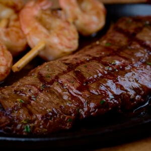 Entraña Al Grill Con Camarones